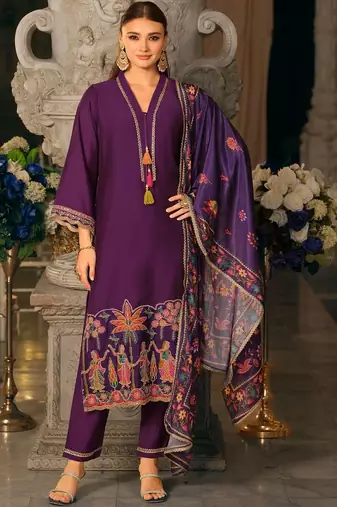 Women Ethnic Motifs Embroidered Regular Thread Work Kurta with Trousers & With Dupatta