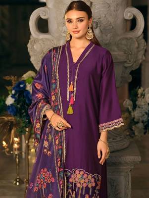 Women Ethnic Motifs Embroidered Regular Thread Work Kurta with Trousers & With Dupatta 6