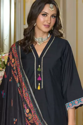 Women Ethnic Motifs Embroidered Regular Thread Work Kurta with Trousers & With Dupatta