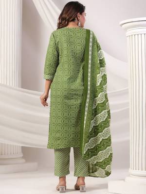 Women Bandhani Printed Regular Pure Cotton Kurta with Trousers & Dupatta 5
