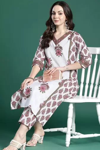 Women Ethnic Motifs Printed Regular Pure Cotton Kurta with Trousers