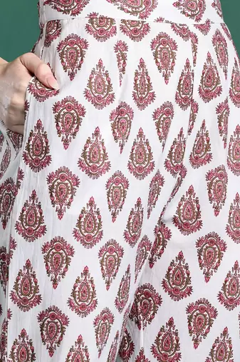 Women Ethnic Motifs Printed Regular Pure Cotton Kurta with Trousers