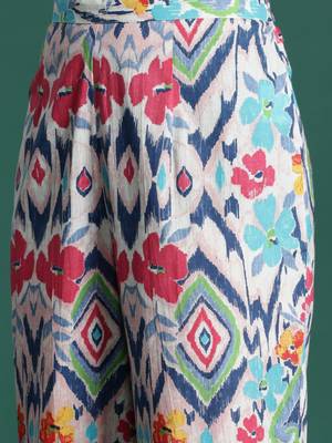 Women Printed Panelled Pure Cotton Kurta with Trousers 3