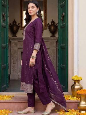 Women Ethnic Motifs Embroidered Regular Thread Work Kurta with Trousers & With Dupatta 3