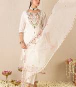 Women Floral Embroidered Regular Thread Work Kurta with Trousers & With Dupatta