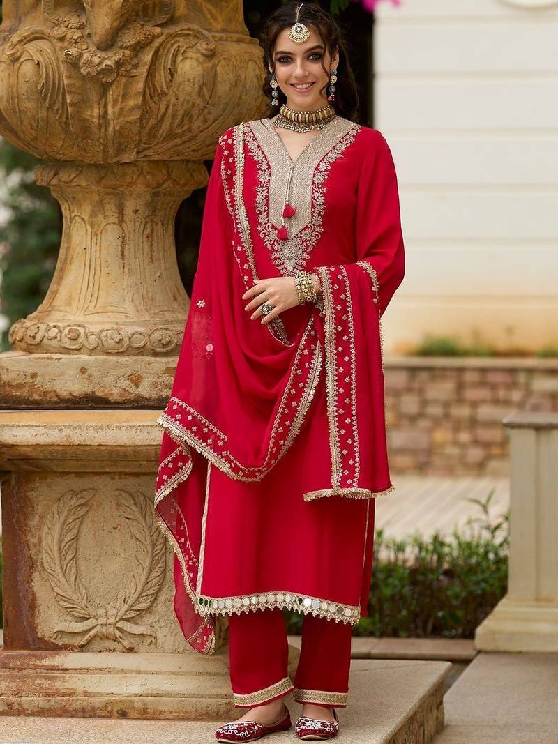 Women Ethnic Motifs Embroidered Regular Kurta with Trousers & With Dupatta
