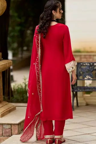 Women Ethnic Motifs Embroidered Regular Kurta with Trousers & With Dupatta