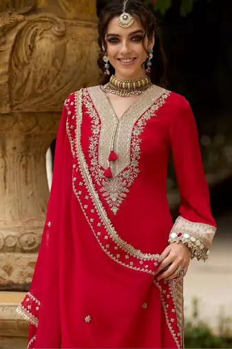 Women Ethnic Motifs Embroidered Regular Kurta with Trousers & With Dupatta