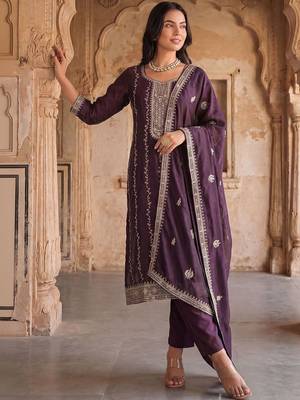 Women Ethnic Motifs Embroidered Regular Thread Work Kurta with Trousers & With Dupatta 3