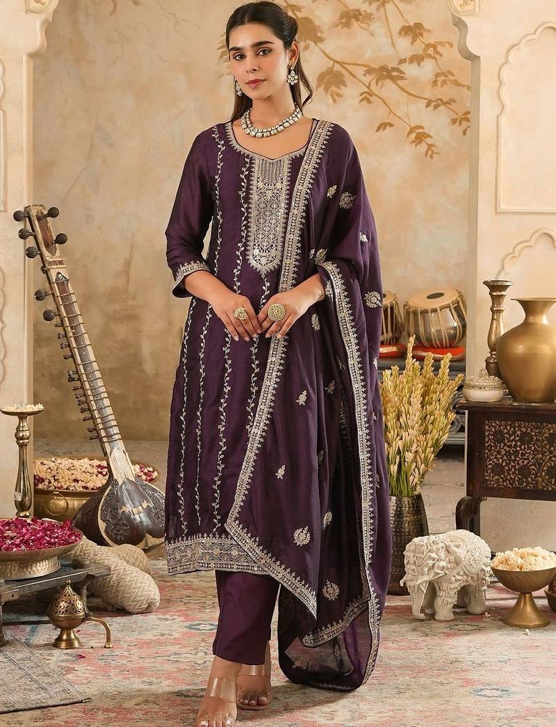 Women Ethnic Motifs Embroidered Regular Thread Work Kurta with Trousers & With Dupatta