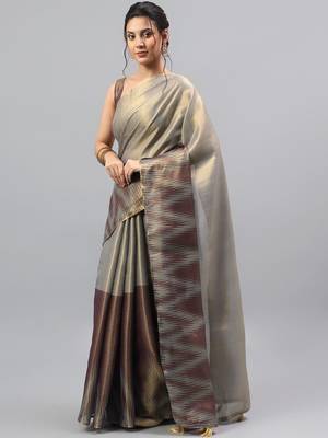 Grey polyester woven design saree with blouse 1