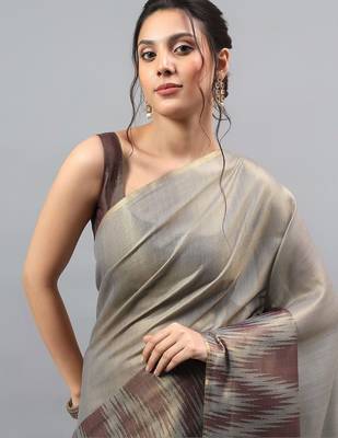 Grey polyester woven design saree with blouse 2