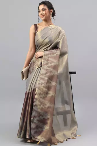 Grey polyester woven design saree with blouse