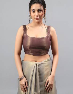 Grey polyester woven design saree with blouse 4