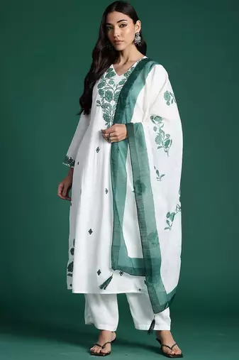 Women Ethnic Motifs Embroidered Regular Thread Work Pure Cotton Kurta with Trousers & With Dupatta