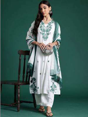 Women Ethnic Motifs Embroidered Regular Thread Work Pure Cotton Kurta with Trousers & With Dupatta 3