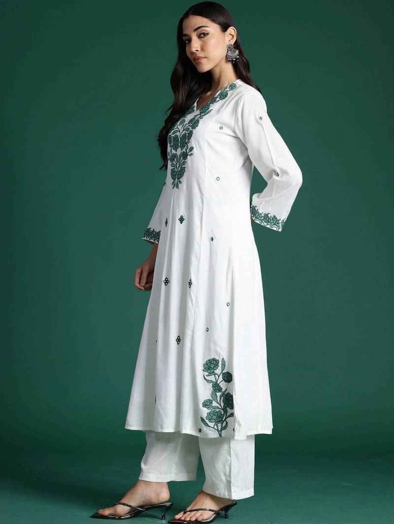 Women Ethnic Motifs Embroidered Regular Thread Work Pure Cotton Kurta with Trousers & With Dupatta