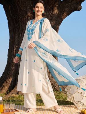 Women Ethnic Motifs Embroidered Regular Thread Work Kurta with Palazzos & With Dupatta 1