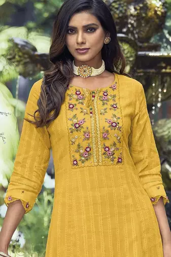Women Ethnic Motifs Embroidered Regular Thread Work Pure Cotton Kurta with Trousers & With Dupatta