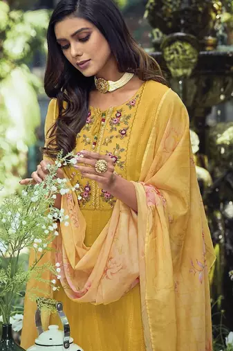 Women Ethnic Motifs Embroidered Regular Thread Work Pure Cotton Kurta with Trousers & With Dupatta
