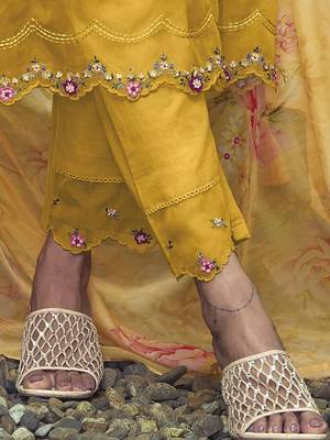 Women Ethnic Motifs Embroidered Regular Thread Work Pure Cotton Kurta with Trousers & With Dupatta 5