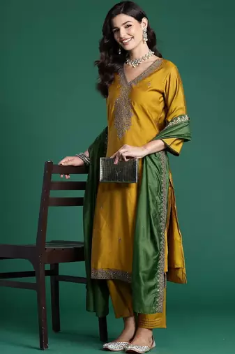 Women Ethnic Motifs Embroidered Regular Thread Work Kurta with Trousers & With Dupatta