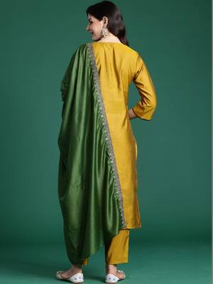 Women Ethnic Motifs Embroidered Regular Thread Work Kurta with Trousers & With Dupatta 6