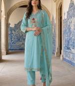 Women Floral Embroidered Regular Thread Work Pure Cotton Kurta with Trousers & With Dupatta