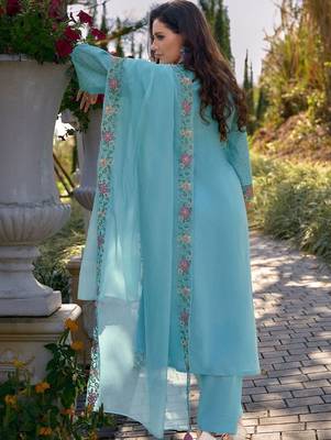 Women Floral Embroidered Regular Thread Work Pure Cotton Kurta with Trousers & With Dupatta 4