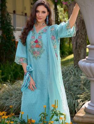 Women Floral Embroidered Regular Thread Work Pure Cotton Kurta with Trousers & With Dupatta 7
