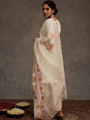 Women Floral Embroidered Kurta with Trousers & Dupatta 3