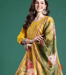 Ethnic Motifs Regular Kurta with Trousers & Dupatta