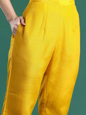 Ethnic Motifs Regular Kurta with Trousers & Dupatta 3