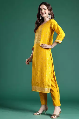 Ethnic Motifs Regular Kurta with Trousers & Dupatta