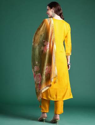 Ethnic Motifs Regular Kurta with Trousers & Dupatta 7