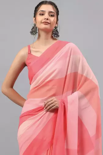 Pink pure georgette dyed saree with blouse