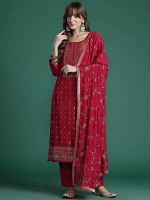 Ethnic Motifs Kurta with Trousers & Dupatta 5