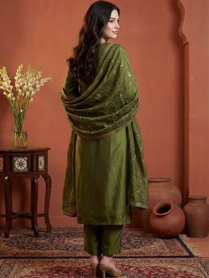 Women Ethnic Actual Woven design Regular Sequinned Kurta With Trousers & Dupatta 6