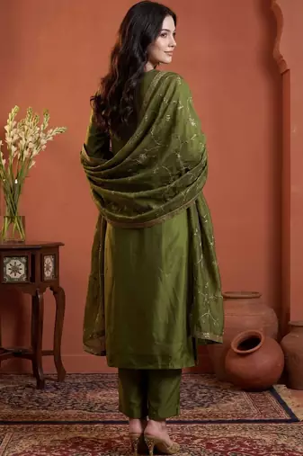 Women Ethnic Actual Woven design Regular Sequinned Kurta With Trousers & Dupatta