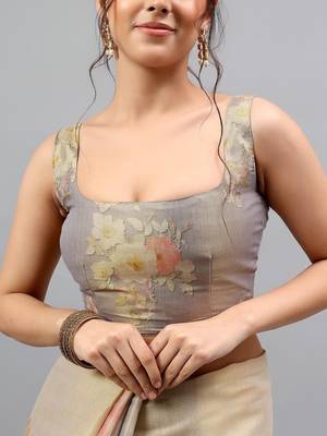 Grey tussar printed saree with blouse 4