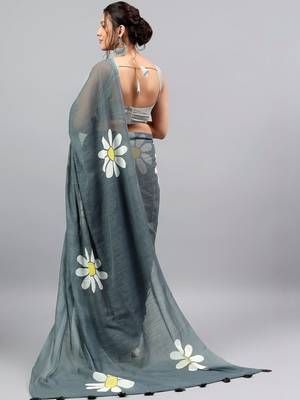 Grey linen printed saree with blouse 5