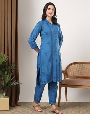Women blue floral embroidered lucknowi chikankari mandarin collar cotton kurta & palazzo sets 3