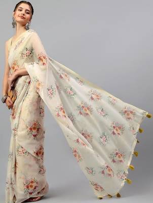 Off white chiffon printed saree with blouse 3