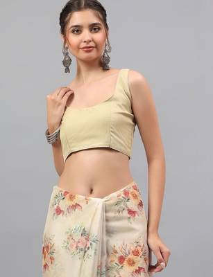 Off white chiffon printed saree with blouse 4