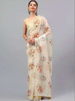 Off white chiffon printed saree with blouse 5