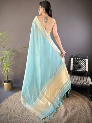Turquoise silk blend woven design saree with blouse 3