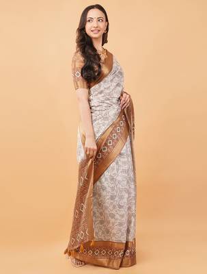 Off white polyester printed saree with blouse 4