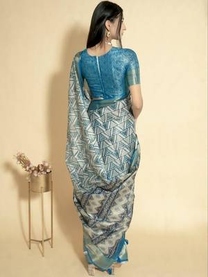 Blue polyester woven design saree with blouse 4