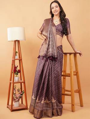 Purple polyester woven design saree with blouse 3