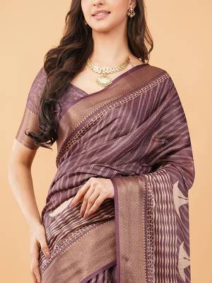 Purple polyester woven design saree with blouse 5